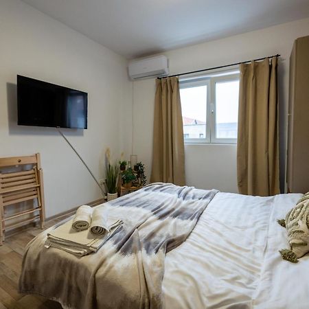 Cozy Studio Retreat - Quiet, Premium Stay Timişoara Eksteriør bilde