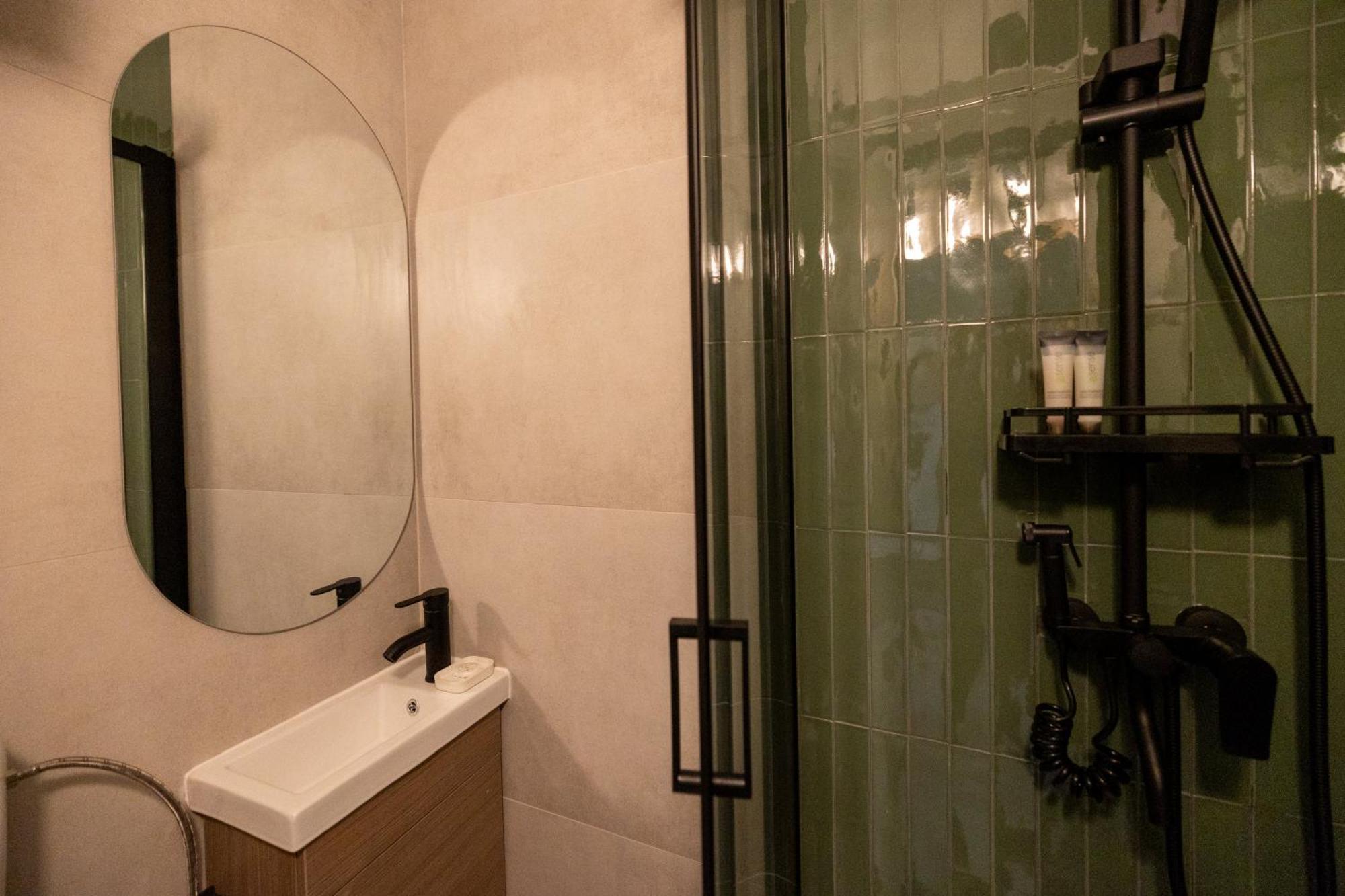 Cozy Studio Retreat - Quiet, Premium Stay Timişoara Eksteriør bilde